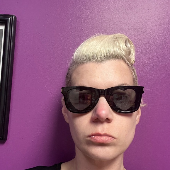 YSL HEART WAYFARER SUNGLASSES - Picture 3 of 12